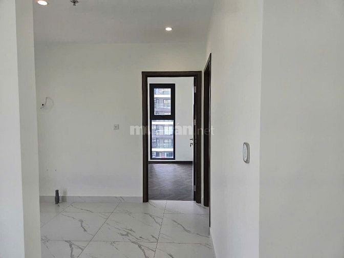 Căn hộ The Beverly 2PN 2WC 80m2 đẹp, tầng cao view sông Vinhomes Q9