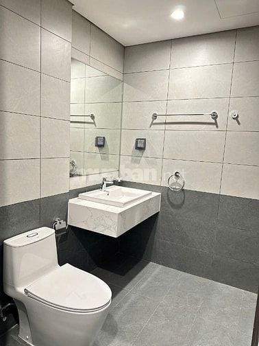Căn hộ The Beverly 2PN 2WC 80m2 đẹp, tầng cao view sông Vinhomes Q9