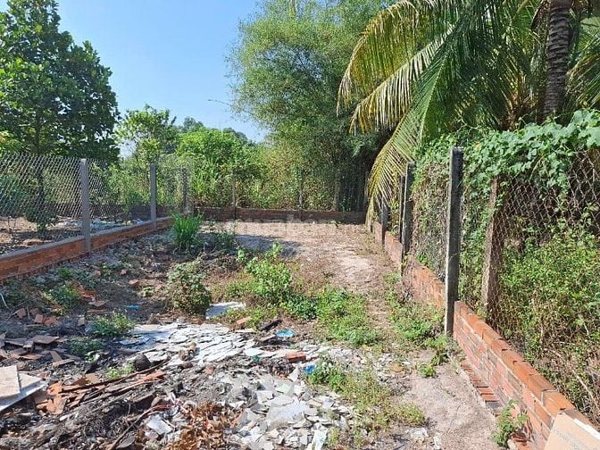 6x64 có 160m2 thổ cư. Gần KCN Phước Đông. Có nhà nhỏ. 1,15 tỷ 