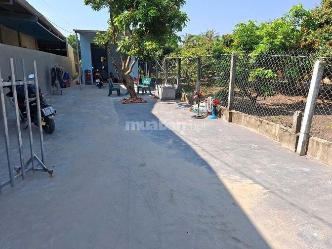 6x64 có 160m2 thổ cư. Gần KCN Phước Đông. Có nhà nhỏ. 1,15 tỷ 