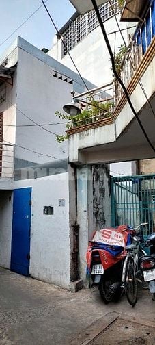 Cần bán nhà 2 tầng, 3 mặt hẻm chung tại 47/2L10 Tân Hóa, Quận 6