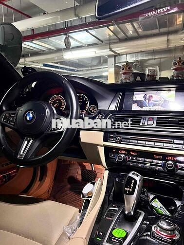 BMW 5 Series 2015 520i - 70 km zin đét