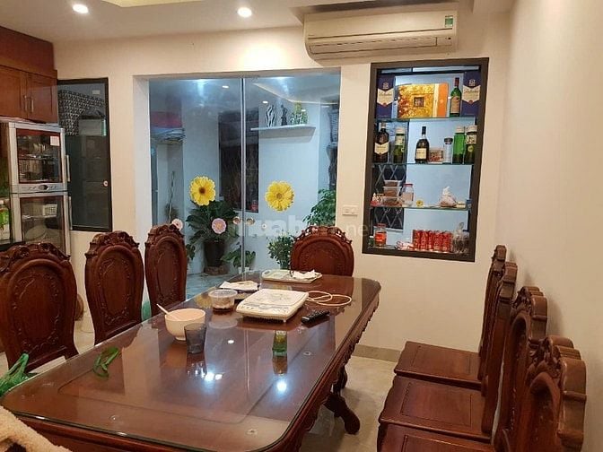 Chính chủ bán nhà tại khu biệt thự Minh Tâm, đường Cổ Linh, Long Biên