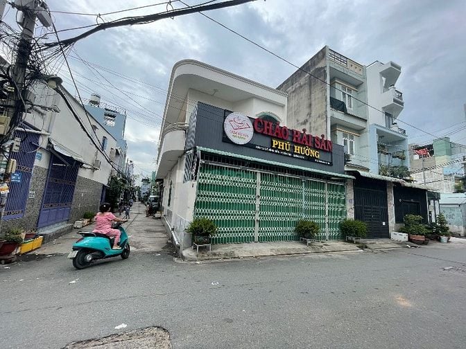 Nhà góc 2 MT hẻm rộng đường Lê Đình Cẩn , 8x14m, 1 lầu giá 17 triệu
