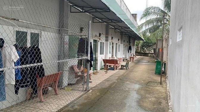 BÁN GẤP ĐẤT MẶT TIỀN ĐƯỜNG BÀ ĐIỂM 4 – HÓC MÔN – CÓ SẴN 7 PHÒNG TRỌ – 