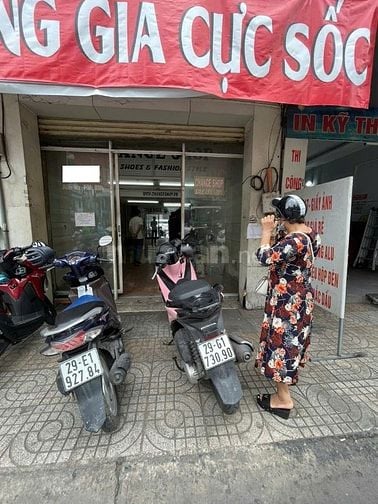 Cho thuê nhà mặt tiền Cách Mạng Tháng 8, P.4, Q. Tân Bình giá 20tr