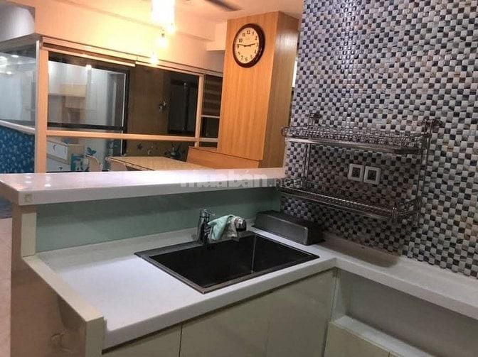 Cho thuê phòng trong chung cư Đức Khải Q7