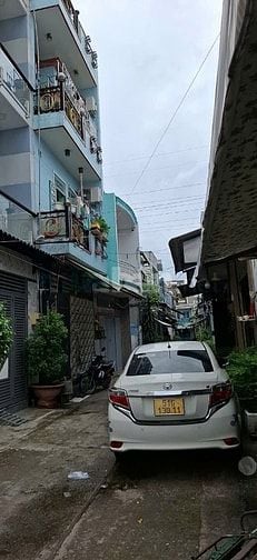 BÌNH LONG LÊ VĂN QUỚI NGAY NGÃ TƯ 4 XÃ - DIỆN TÍCH 40M2 GIÁ CHỈ 4.3 TỶ