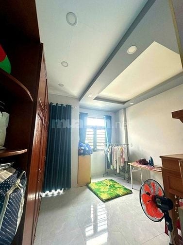 BÌNH LONG LÊ VĂN QUỚI NGAY NGÃ TƯ 4 XÃ - DIỆN TÍCH 40M2 GIÁ CHỈ 4.3 TỶ