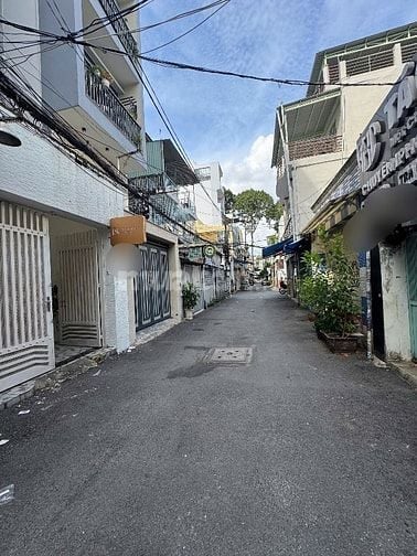 Hẻm xe hơi NG Tiểu La-Ng Tri Phương 4Tầng,4PN,Vuông Vức,An Ninh,Sạch 