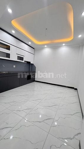- Đầu tư sinh lời - Nhà 32m2*5  Mễ Trì, 6,4 tỷ, khu vực tiềm năng.