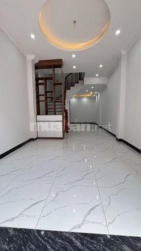 - Đầu tư sinh lời - Nhà 32m2*5  Mễ Trì, 6,4 tỷ, khu vực tiềm năng.