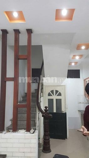 Cho thuê nhà chính chủ, diện tích sàn 30m2 4 tầng 1 tum nhà riêng biệt