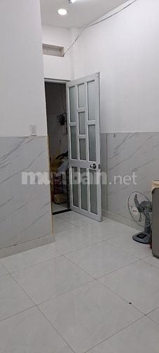 PHÒNG TRỌ SẠCH SẼ, CÓ BANCOL 15m2 gần ĐH Hoa Sen