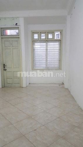 Cho thuê nhà chính chủ, diện tích sàn 30m2 4 tầng 1 tum nhà riêng biệt