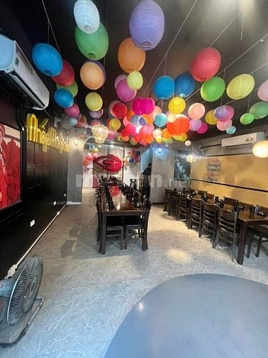 Nhượng nhà hàng khu Hào Nam, 80m2x 5 tầng, hđ thuê lâu dài 