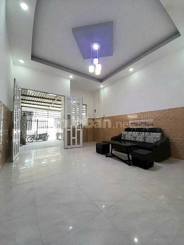 Kẹt Tiền Cần Bán Nhà C4 dt 124m² Sổ Hồng Riêng 890 Triệu