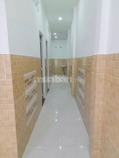 Kẹt Tiền Cần Bán Nhà C4 dt 124m² Sổ Hồng Riêng 890 Triệu