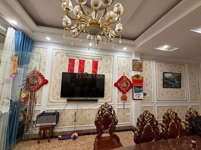 Bán gấp Nhà Thạch Bàn 52m x 5 tầng, Oto đỗ, đường trục Thạch bàn,8.xtỷ