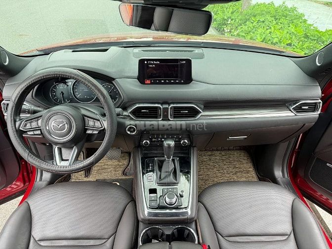 Mazda CX8 2.5AT " Premium "  • Odo : 15.000 kilomet • Sản xuất : 2023