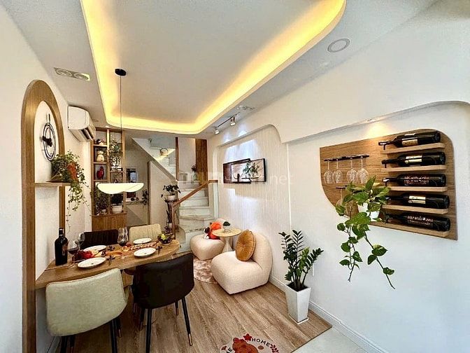 NHÀ ĐẸP NỞ HẬU - HẺM XE HƠI - TRUNG TÂM PHÚ NHUẬN CHÍNH CHỦ GIÁ RẺ