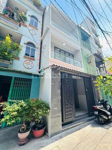 Nhà mới, 3 tầng, hẻm ô tô 5m, Âu Dương Lân Quận 8.