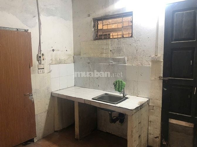 Cho thuê nhà cấp 4 rộng hơn 60m2