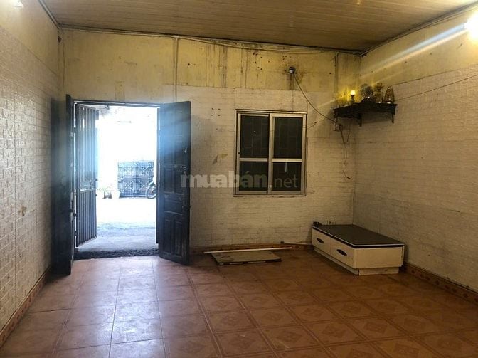 Cho thuê nhà cấp 4 rộng hơn 60m2