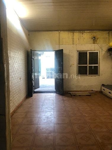 Cho thuê nhà cấp 4 rộng hơn 60m2