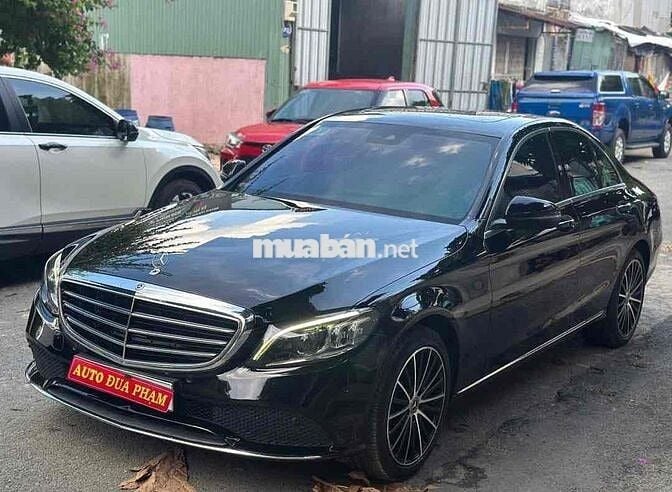 Mercedes Benz C Class 2020 C200 Exclusive  - 65000