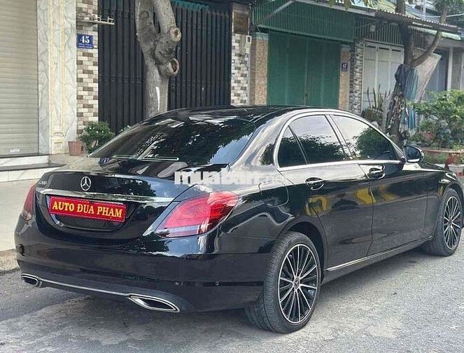 Mercedes Benz C Class 2020 C200 Exclusive  - 65000