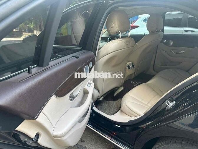 Mercedes Benz C Class 2020 C200 Exclusive  - 65000