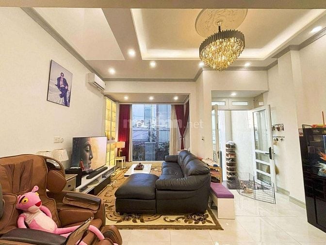 Nhà đẹp vị trí vàng Q4, 4x30m, 3 tầng, chỉ 10 tỷ