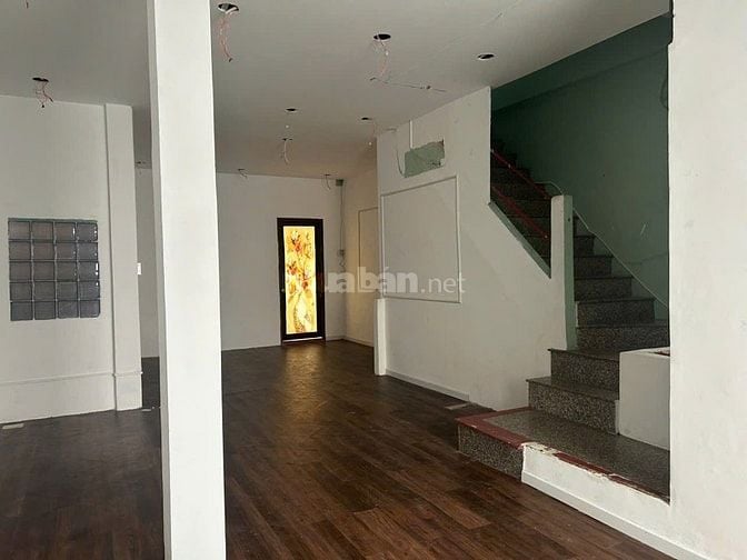 Cho thuê nhà mặt tiền nguyên căn đường Phú Thọ, quận 11, 25tr/tháng