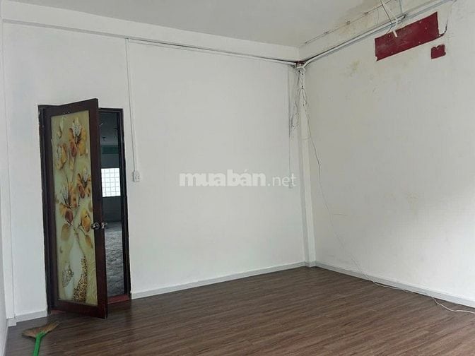 Cho thuê nhà mặt tiền nguyên căn đường Phú Thọ, quận 11, 25tr/tháng
