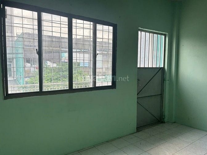Cho thuê nhà mặt tiền nguyên căn đường Phú Thọ, quận 11, 25tr/tháng