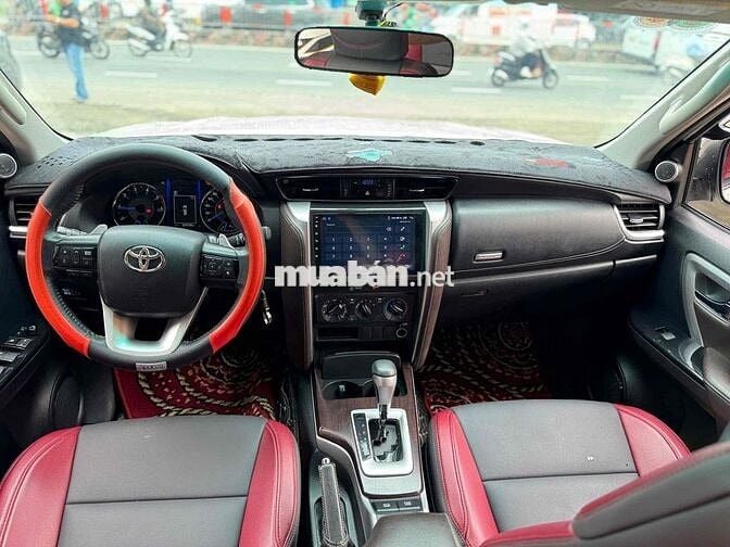 Toyota Fortuner 2019 2.4G 4x2 AT - 60000 km ko lỗi