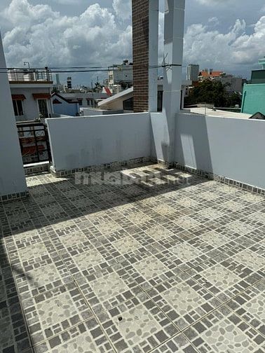 Cho thuê nhà nguyên căn , 2 lầu , 3pN . Giá 12 triệu / tháng 