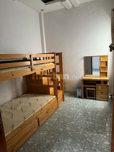 Cho thuê nhà nguyên căn , 2 lầu , 3pN . Giá 12 triệu / tháng 