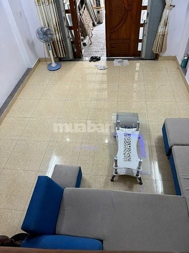 Cho thuê nhà nguyên căn , 2 lầu , 3pN . Giá 12 triệu / tháng 
