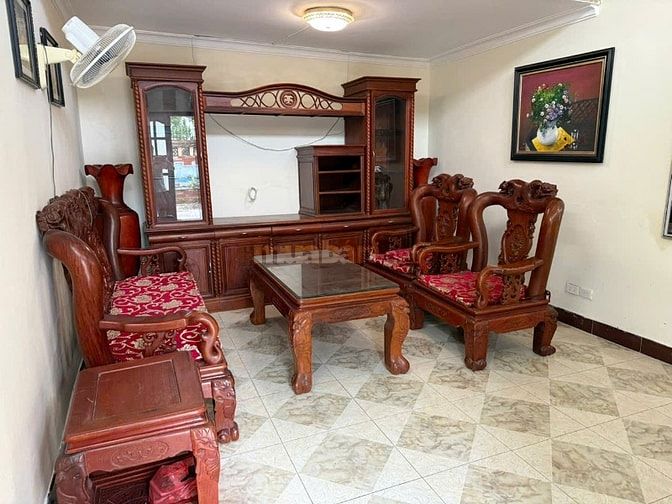 Bán 03 bộ bàn ghế gỗ hương quí, xẻ từ 01 cây gỗ lâu năm 100 tuổi