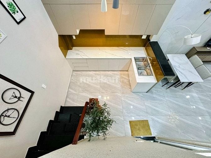 Khan hiếm tầm giá! Hẻm đẹp 6m ở Lê Văn Sỹ Quận 3 DT: 4.5x15m nở hậu 