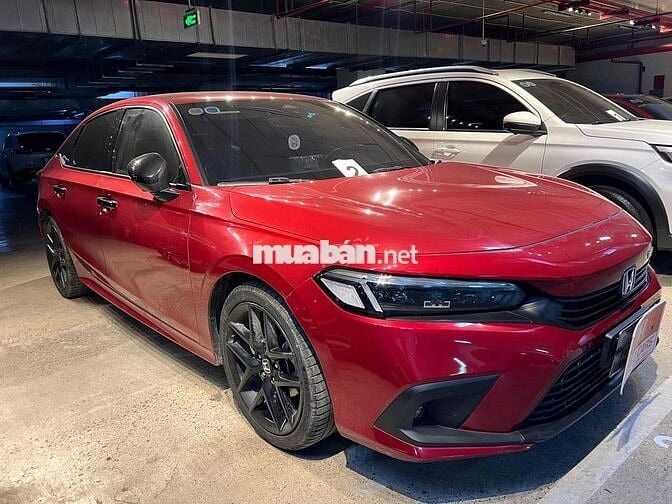 Civic RS Đỏ 2023 - 30000 km, thương lượng, xe đẹp