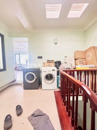 Nhà Đẹp Ô TÔ Chạy Vòng Quanh Lạc Trung 87m, 4 tầng, mt 8m, giá 28.7 