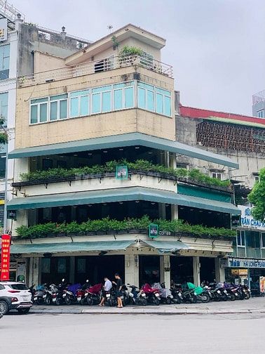 Lô Góc Gần Vincom Triệu – Quán Đẹp Hiếm Như Kim Cương Giữa Lòng Phố