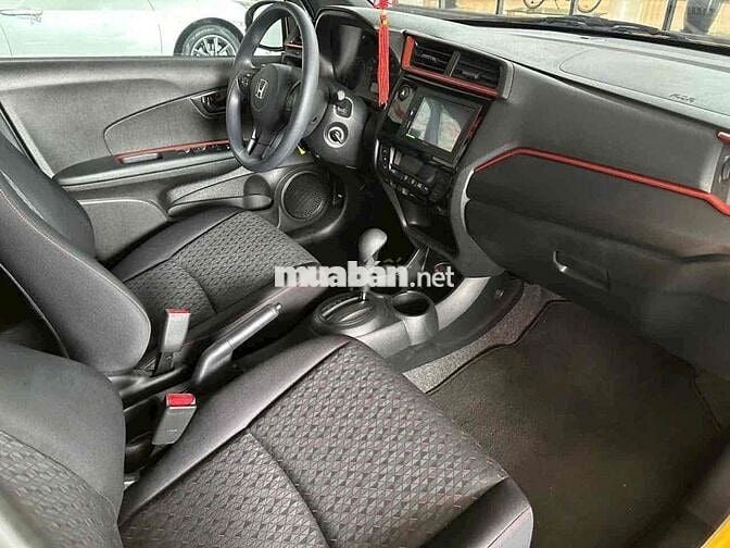Honda Brio 2021 RS - 10000 km màu vàng