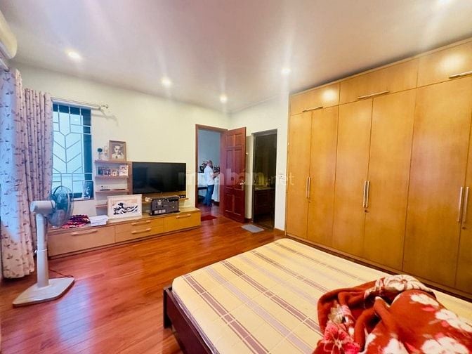 Nhà Đẹp Ô TÔ Chạy Vòng Quanh Lạc Trung 87m, 4 tầng, mt 8m, giá 28.7 