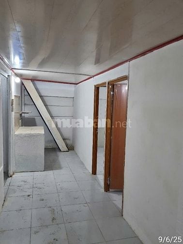 Nhà cấp 4, trống, nguyên căn, trong hẻm 327/31, Tôn Thất Thuyết, P1 Q4
