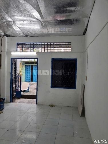Nhà cấp 4, trống, nguyên căn, trong hẻm 327/31, Tôn Thất Thuyết, P1 Q4