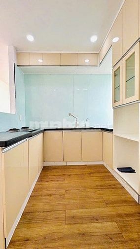 Nhà bán Lê đại hành, P11, Quận 11